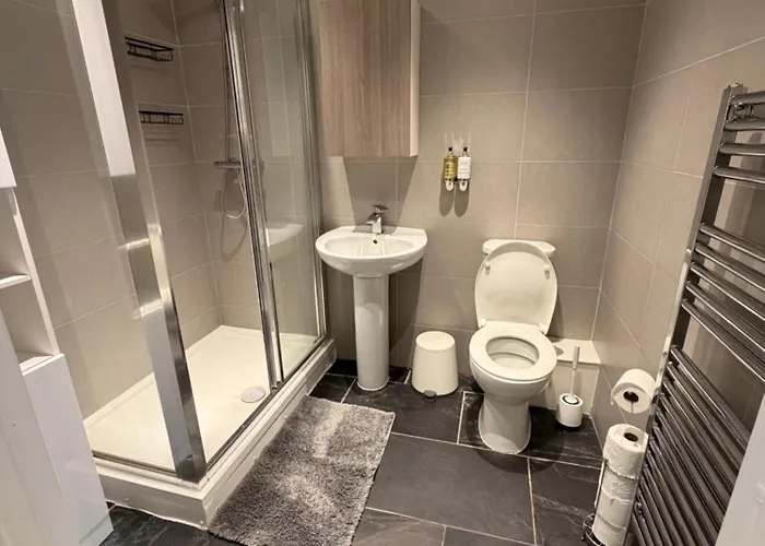 Lovely 2 Bed Bedminster Flat With Parking Bristol