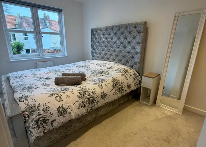Lovely 2 Bed Bedminster Flat With Parking Apartman Bristol