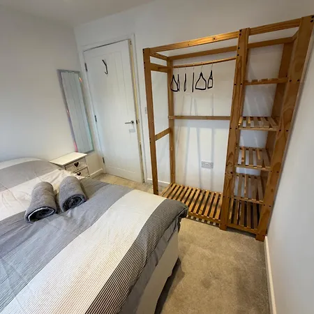 Lovely 2 Bed Bedminster Flat With Parking 公寓 布里斯托